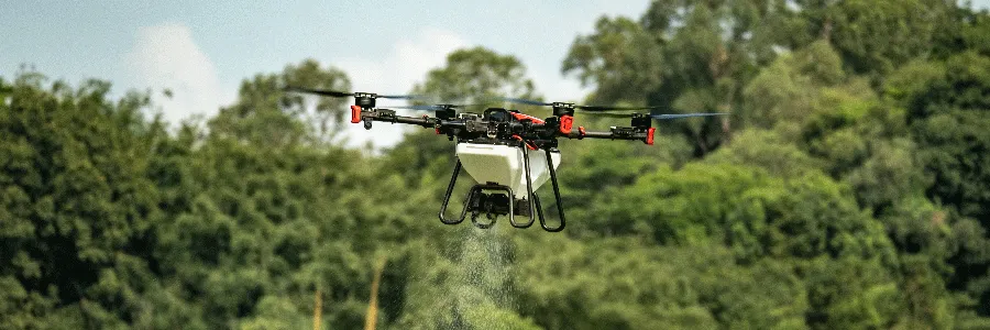 農業用ドローンの自動化で何ができる？導入メリットや導入事例を紹介